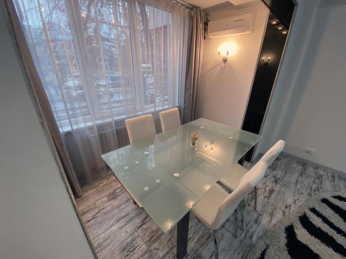 Bright Luxury Apartment Near Center 基希讷乌 外观 照片